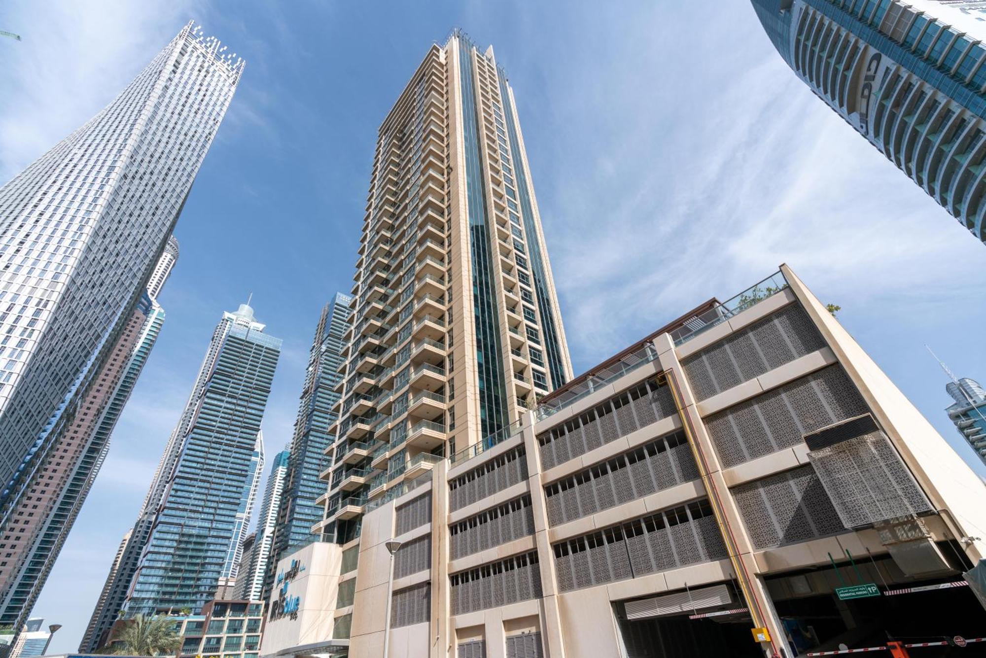 Vacay Lettings -2 Bed Iris Blue Dubai Marina Apartment ภายนอก รูปภาพ
