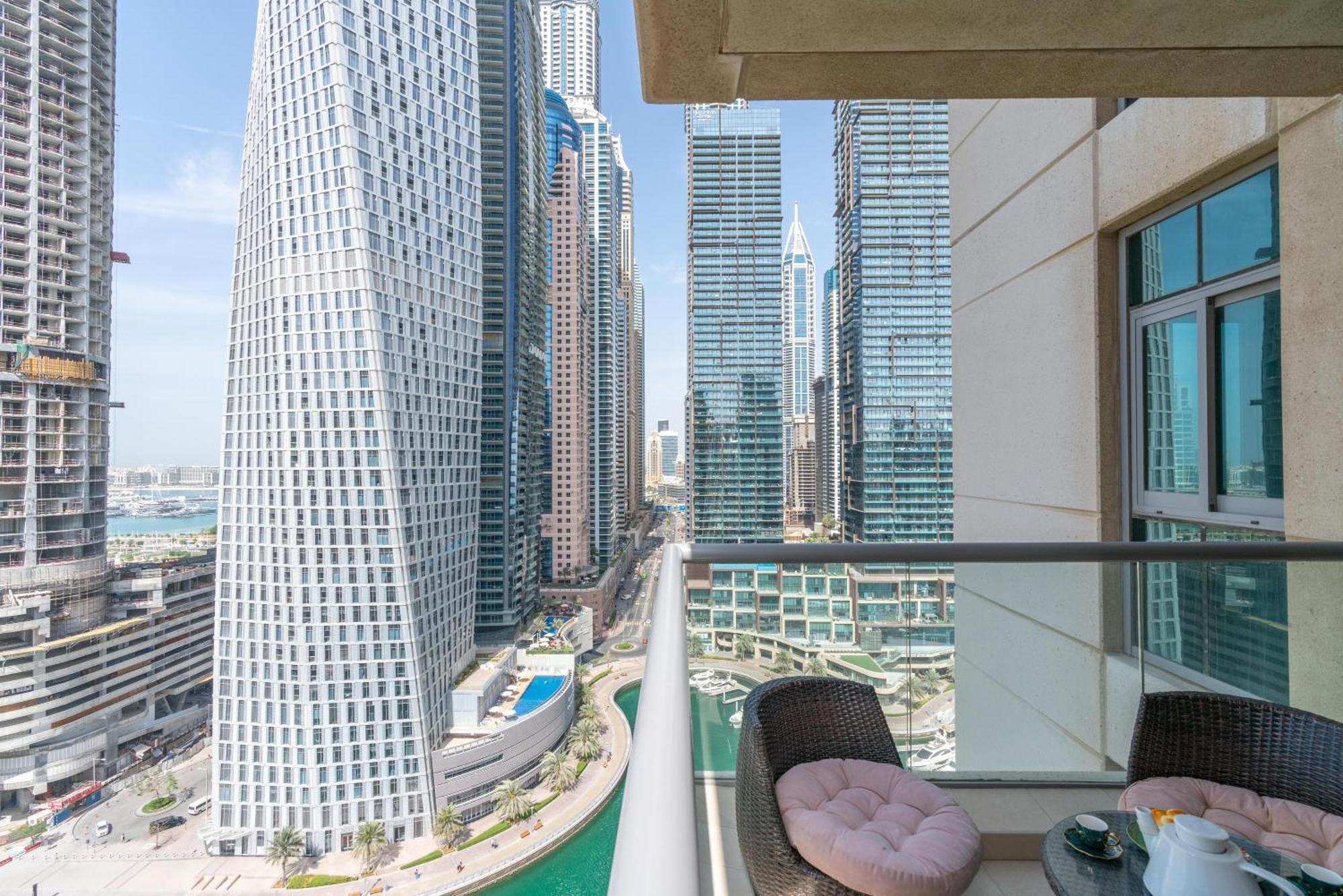 Vacay Lettings -2 Bed Iris Blue Dubai Marina Apartment ภายนอก รูปภาพ