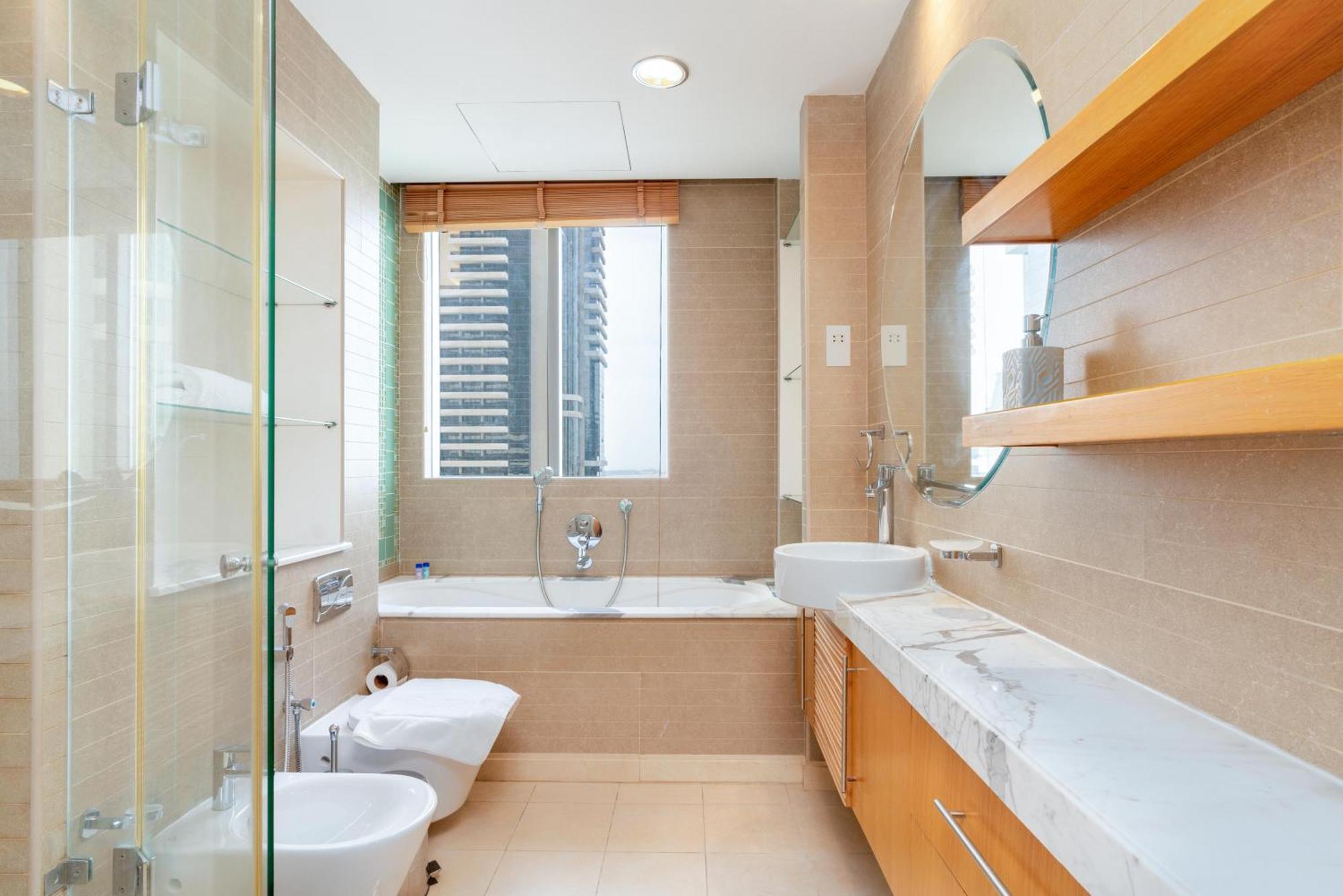 Vacay Lettings -2 Bed Iris Blue Dubai Marina Apartment ภายนอก รูปภาพ
