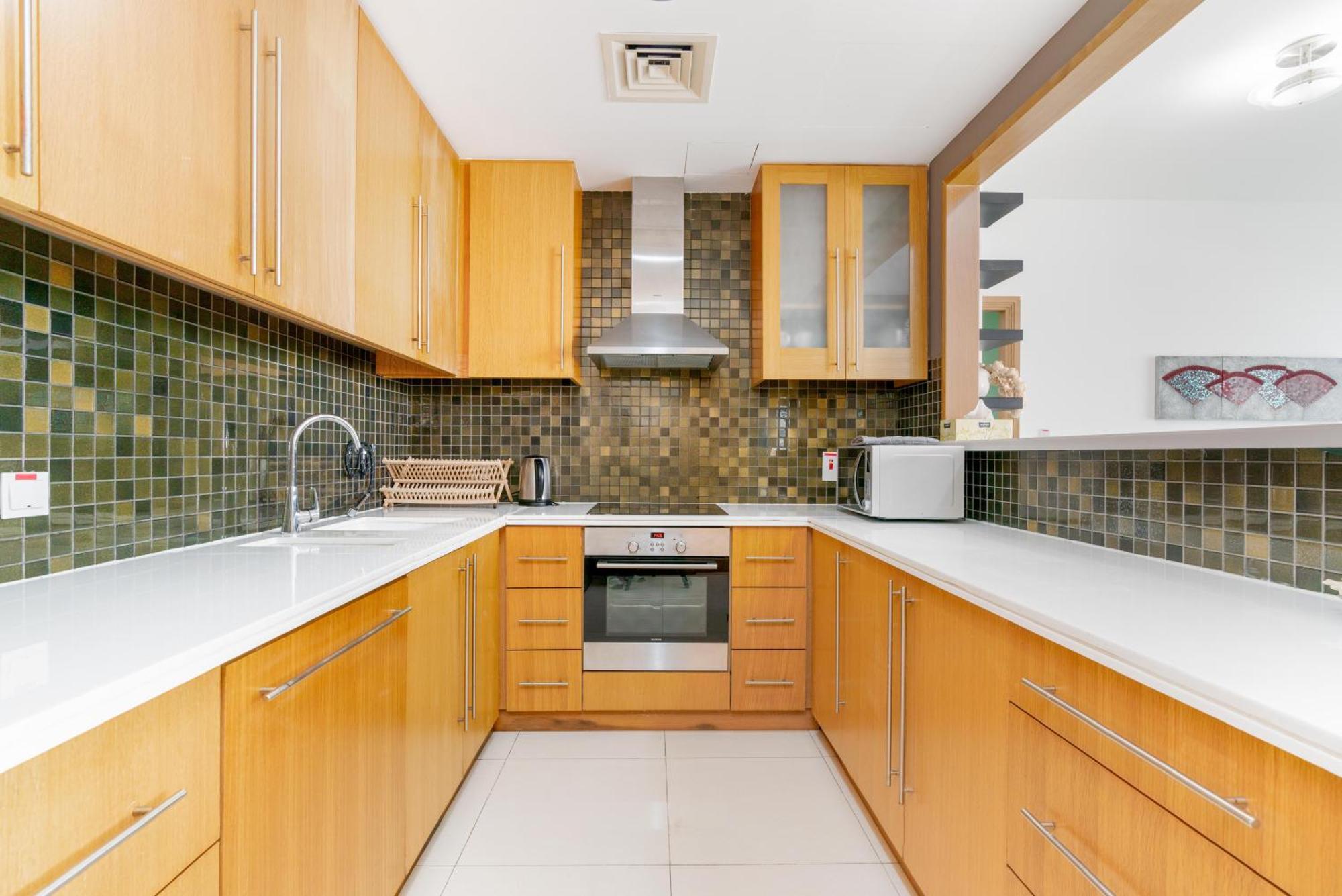 Vacay Lettings -2 Bed Iris Blue Dubai Marina Apartment ภายนอก รูปภาพ